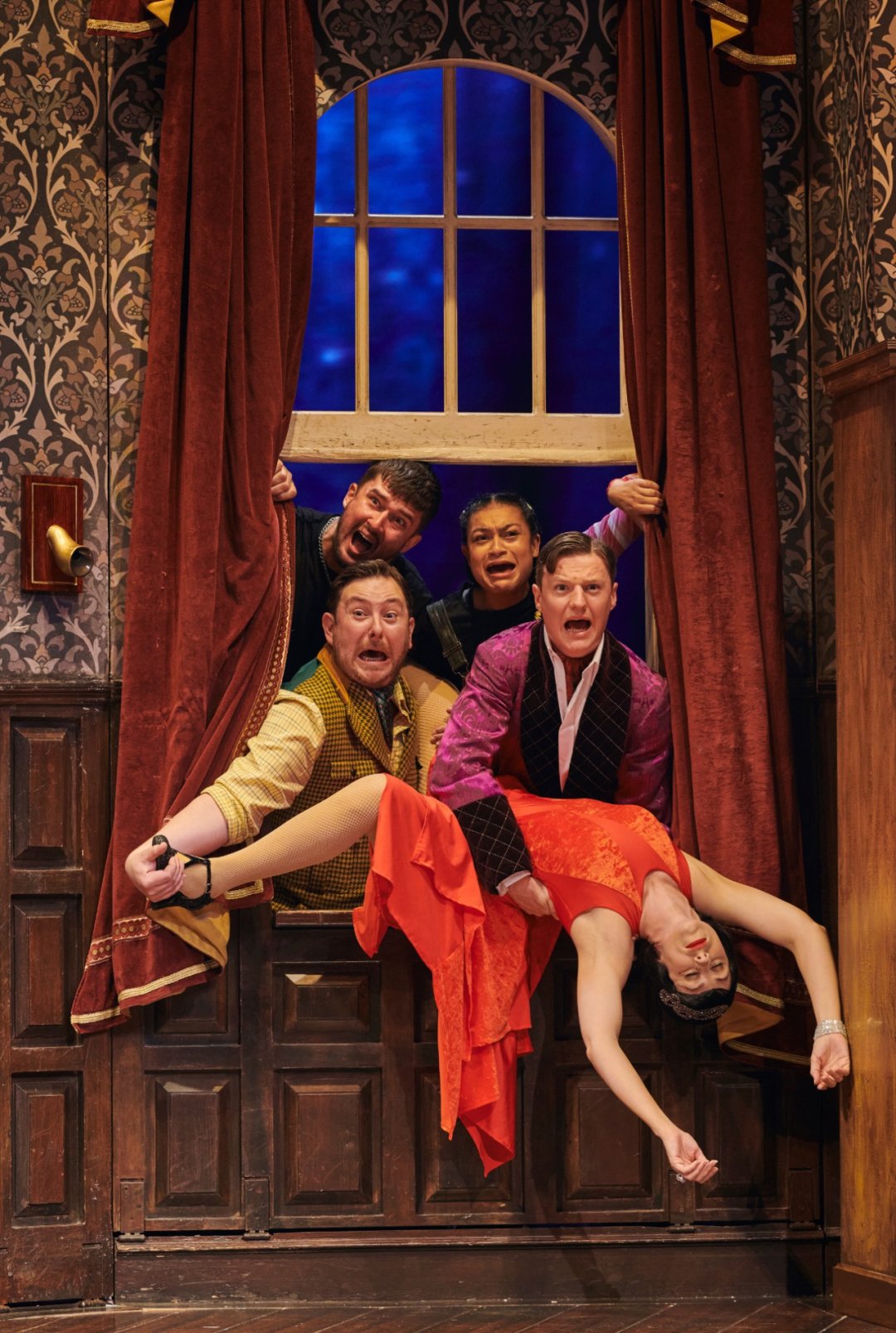 The Play That Goes Wrong New Cast Images