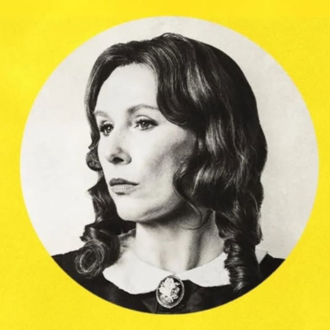 Catherin Tate is Oh, Mary!